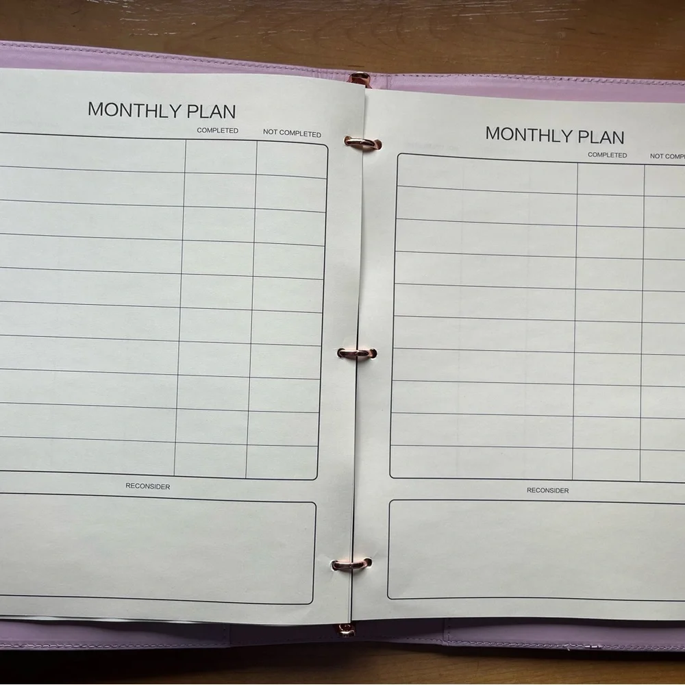 Checkered Folio Planner in Brown and Black - Professional Organizer - Picture 3 of 5